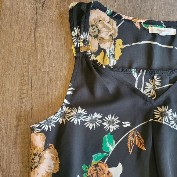 Maurices Black Floral Sleeveless V-Neck Blouse Tank Top XS K0118 - Picture 2 of 8
